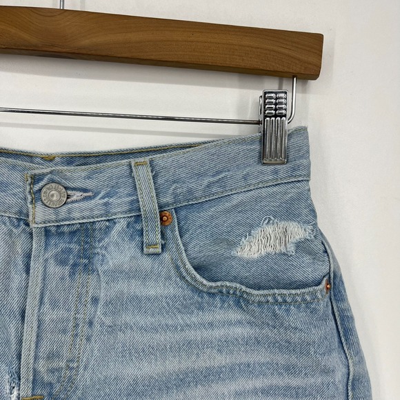 Levi's 501‎ 90's Denim Shorts Women's Size 24 Blue Distressed Light Wash - Picture 6 of 16